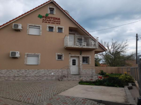 Отель Fortuna Apartman  Дьюла